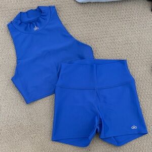 ALO Yoga Airlift Bra Tank & Shorts Set (Medium)